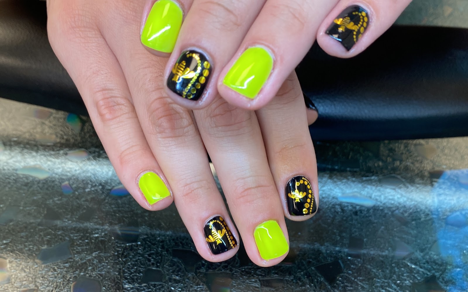 Simply Chic Spa nail photo 8